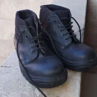 کفش ایمنی و کار نونو