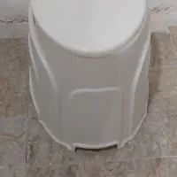 توالت فرنگی دور بسته