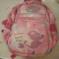 کیف مدرسه کاملا سالم و محکم