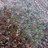 لباس با رنگ های دلخواه