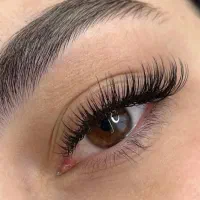 اکستنشن و لیفت و لمینت مژه با تخفیف ویژه