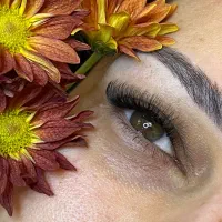 تخفیف ویژه یک هفته‌ای خدمات مژه و ابرو