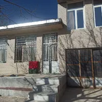 خانه ای ویلایی در انتهای کوچه شهید نادری|فروش خانه و ویلا|سمیرم, |دیوار