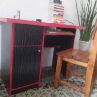 میز کامپوتر جمع و جور