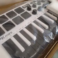 میدی کنترلر حرفه‌ای AKAI MPK Mini MKIII در حد نو|پیانو، کیبورد، آکاردئون|تهران, نیروی هوایی (پیروزی)|دیوار