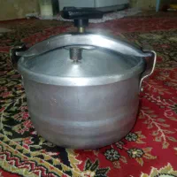 آرام پز جنس رویی درجه یک بسیارمحکم وزخیم|ظروف پخت‌وپز|مشهد, شهید معقول|دیوار