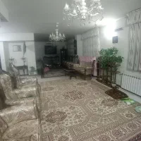 121 متر  خ مدرس