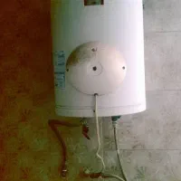 نصب تعمیر آبگرمکن های برقی لوله کشی با تضمین کامل|خدمات پیشه و مهارت|بندرعباس, |دیوار