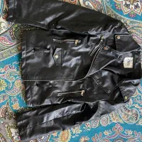 کت چرم زنانه