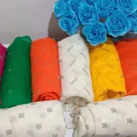 نگین کوبی و گلدوزی