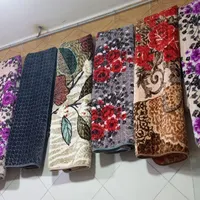 پتو میانه/ ی وجب از دونفره کوچیک تر شده|رختخواب، بالش، پتو|تهران, افسریه|دیوار