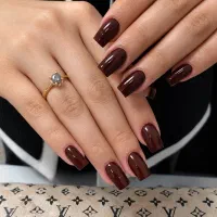 آموزش کاشت ناخن
