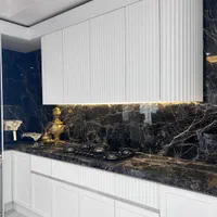 کابینت طرح هرمی بارنگ  سفید آشپزخانه مینیمان