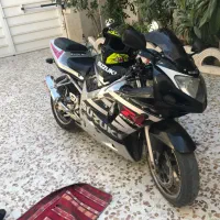 Suzuki gsxr 600 2004|موتورسیکلت|شیراز, آبیاری|دیوار