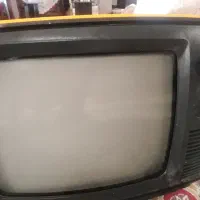 تلویزیون نارنجی قدیمی|تلویزیون و پروژکتور|قم, خاکفرج|دیوار