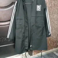 تعدادی لباس نو و ۵ عدد تشک