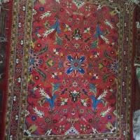 یک عدد فرش دستباف نقشه افشان