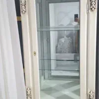 گنجه،ساعت و میز تلویریون