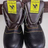 کفش کار جلو آهنی|کیف، کفش، کمربند|فولادشهر, C7|دیوار