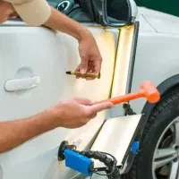 همکار صافکار جهت زدن مغازه نقاشی صافکاری