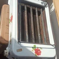 وسایل آشپزخانه (صندلی و کباب پز رومیزی)