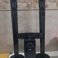 سیستم صوت خانگی بسیار تمیز