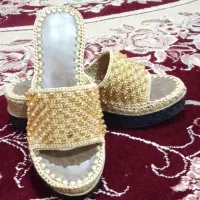 تعدادی کفش و صندل بافتنی آماده