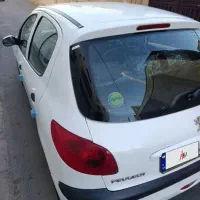 ۲۰۶ مدل اخر۹۶ سالم بدون خط و خش درحد صفر