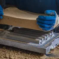 استخدام کارگر ساده و قالبگیر