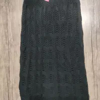 تعدادی دامن و بافت و مانتو و شومیز نونو