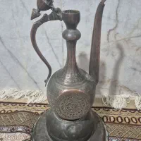 آفتابه لگن مسی قدیمی|کلکسیون اشیاء عتیقه|زابل, |دیوار