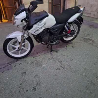 اپاچی ۱۸۰ سالم