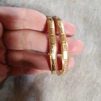 یک جفت النگو