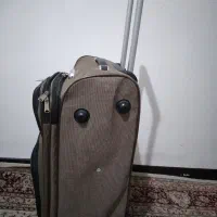 چمدان بزرگ وجادار داخلش کاملآ تمیز است|کیف، کفش، کمربند|پاکدشت, پاکدشت (مامازند)|دیوار