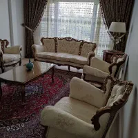 مبلمان استیل ۷ نفره به دوتا عسلی و میز وسط ویترین|مبلمان خانگی و میز عسلی|تهران, ازگل|دیوار