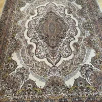 یک تخته فرش ۹ متری و یک تخته فرش ۴ متری