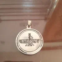 گردن آویز ۸|کلکسیون اشیاء عتیقه|فولادشهر, فولادشهر|دیوار