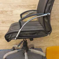 صندلی مدیریت|مبلمان اداری|میانه, |دیوار