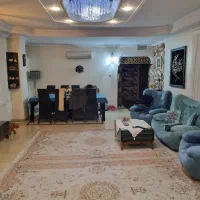 آپارتمان تک‌واحدی دوکله سه جهت نورگیر