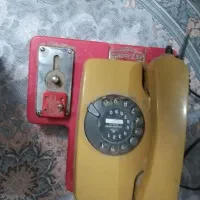 تلفن قدیمی و سالم