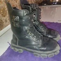 کفش|کیف، کفش، کمربند|ایلام, |دیوار