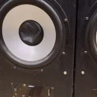 باند بزرگ اسپیکر سالم طبق عکس|سیستم صوتی خانگی|قرچک, باقرآباد|دیوار