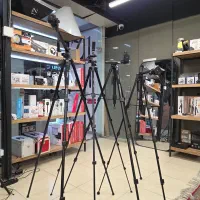 سه پایه دوربین و موبایل
