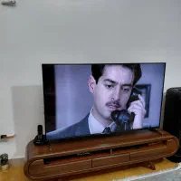 تلویزیون 55 aiwa ژاپن به همراه میز تلویزیون