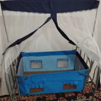 گهواره نوزاد کنار تخت مادر|اسباب و اثاث بچه|محمدیه-قزوین, |دیوار