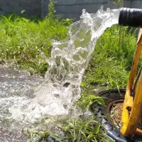 حفاری چاه نیمه عمیق در رشت