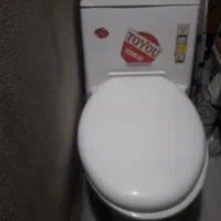 توالت فرنگی در حد نو|لوازم سرویس بهداشتی|رشت, معلولین|دیوار