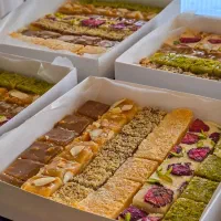 سفارش خرما و حلوا سنتی و مدرن - شیرینی خانگی|خدمات پذیرایی، مراسم|مشهد, آزادشهر|دیوار