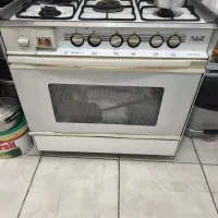 گاز ۵ شعله فردار در حد نو