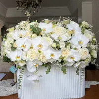 سبد گل ارکیده و رز